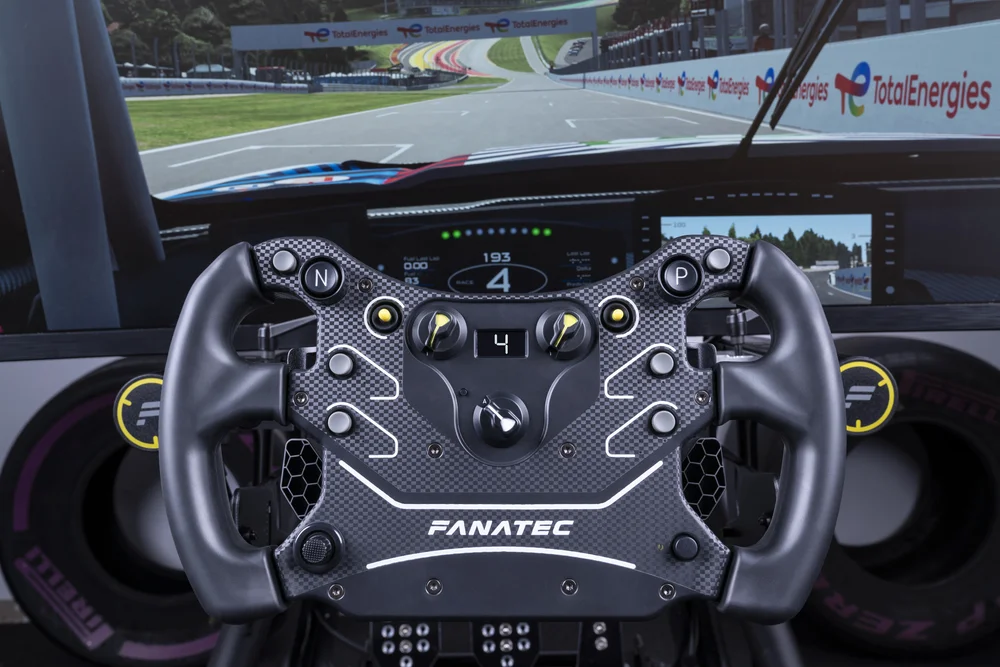 CSL Steering Wheel GT3 detalhe 1