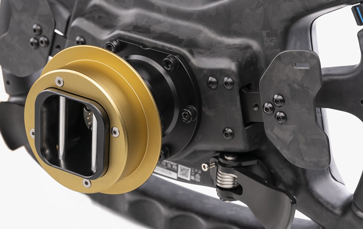 Podium Steering Wheel BMW M4 GT3 detalhe 6