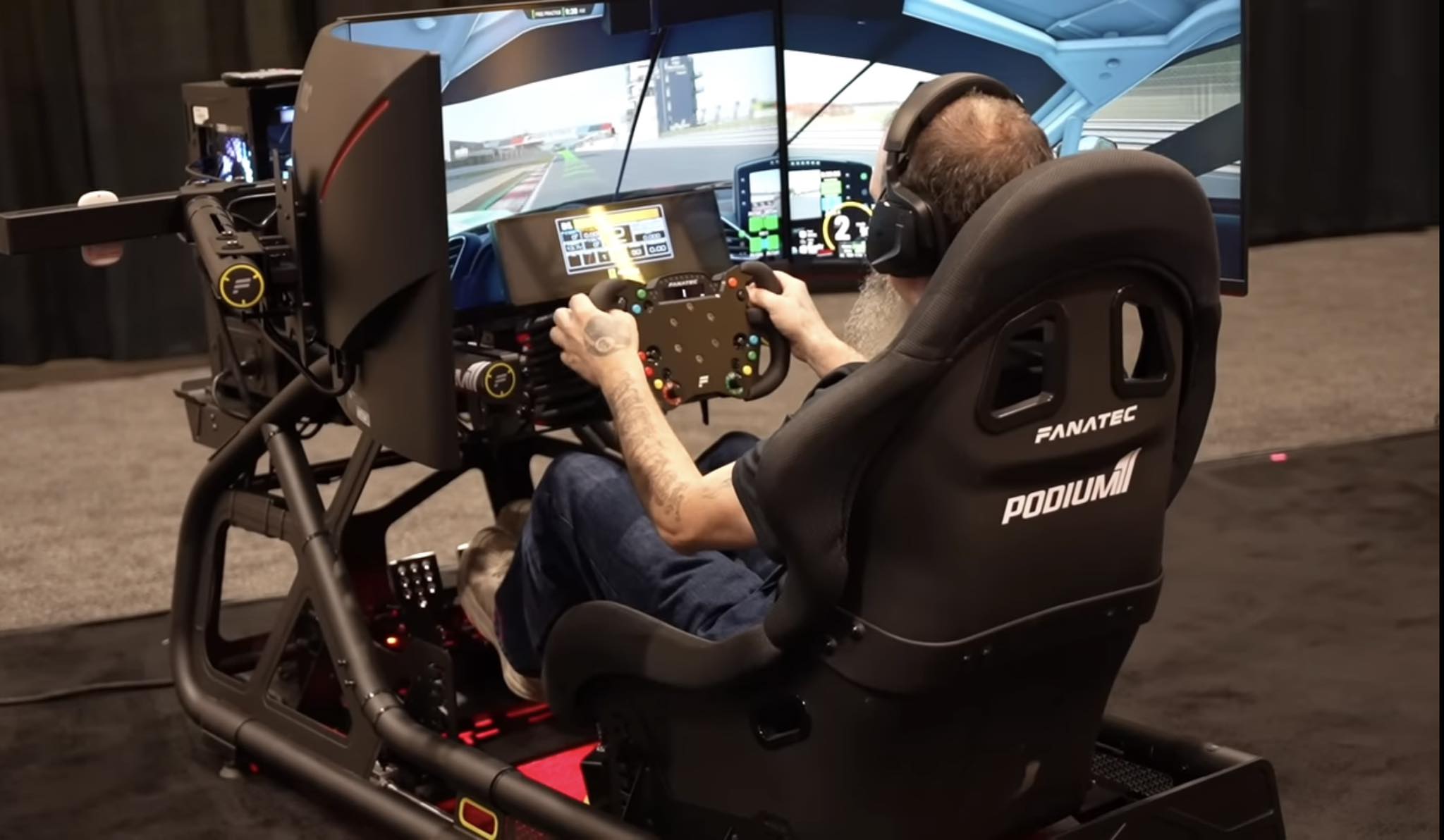 Cliente usando setup Fanatec montado pela Speed Race